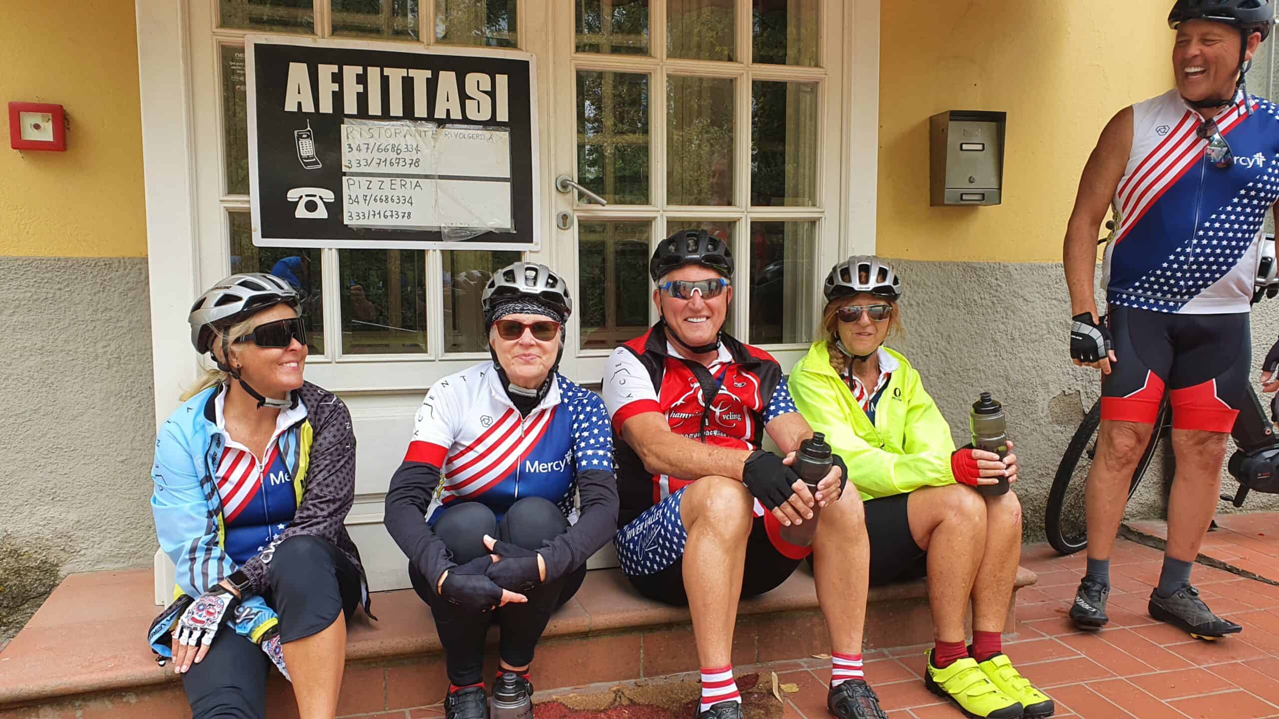 Riding-a-bike-in-Lucca