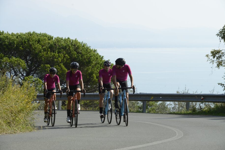 Cycling in Italy from one coast to the other with local professional guides